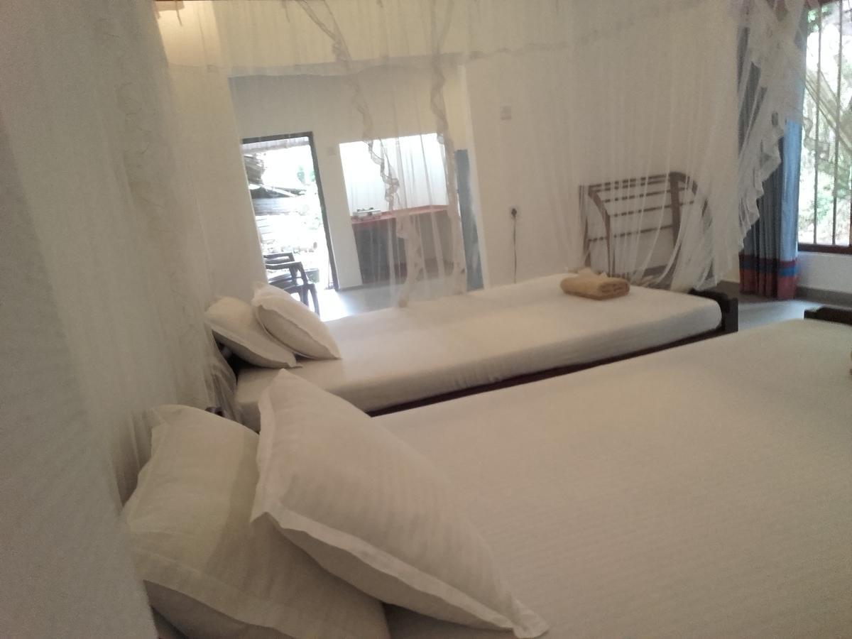 Thusara Guesthouse มิริสซา ภายนอก รูปภาพ