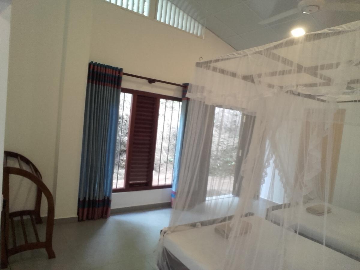Thusara Guesthouse มิริสซา ภายนอก รูปภาพ