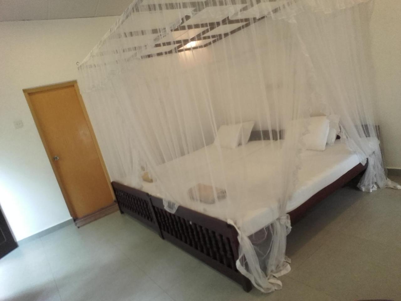 Thusara Guesthouse มิริสซา ภายนอก รูปภาพ