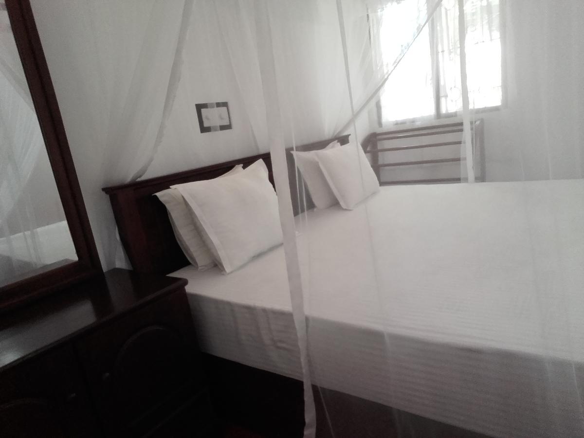 Thusara Guesthouse มิริสซา ภายนอก รูปภาพ
